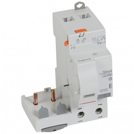 410435 LEGRAND B. D. A. DX3 2/63/30 HPI