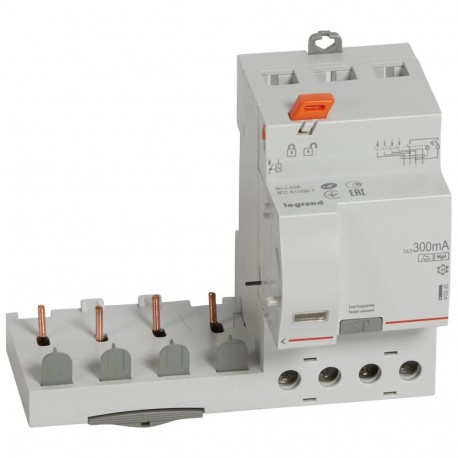 410545 LEGRAND Б. Д. А. DX3 на 4/40/300 ИГП