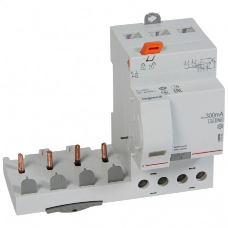 410546 LEGRAND Б. Д. А. DX3 на 4/63/300 ИГП