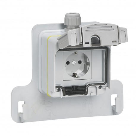 090472 LEGRAND TAKING GREEN UP ACCES TO 3.2 KVA