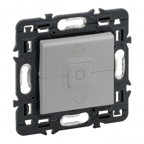 741352 LEGRAND VN-CONM DOPPIO PERS 6A ALLUME
