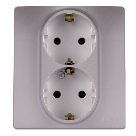 665343 LEGRAND NL-BASE-2X2P+T 16A AUTO ALUM