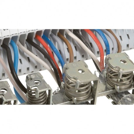 037530 LEGRAND ESTRIBO PARA BLINDAGEM D. 3/8MM