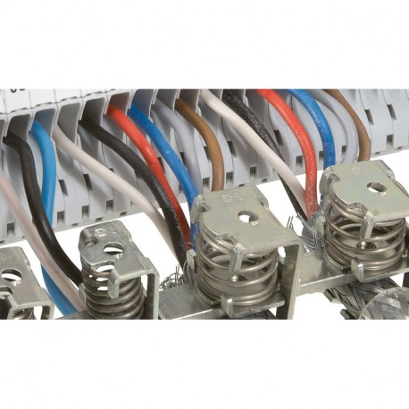 037531 LEGRAND STAFFA COPPIA SCUDO D4/13.5 MM