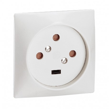 055425 LEGRAND TOMADA 3P+T, 20A