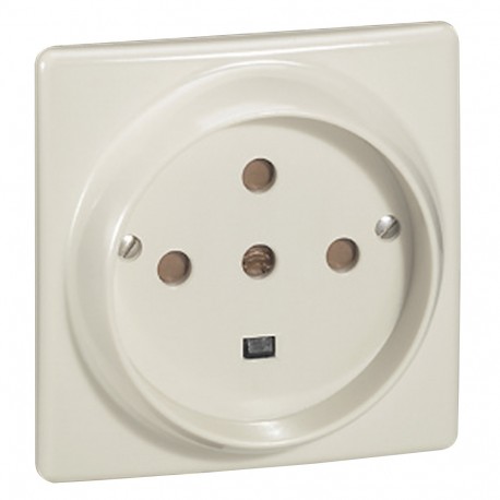 055817 LEGRAND SOCKET 3P+N+T 32A C/SHUTTERS