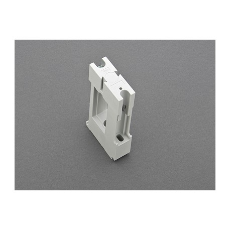01132 WÖHNER Support for triple T bars, 1p, sis. 60 mm