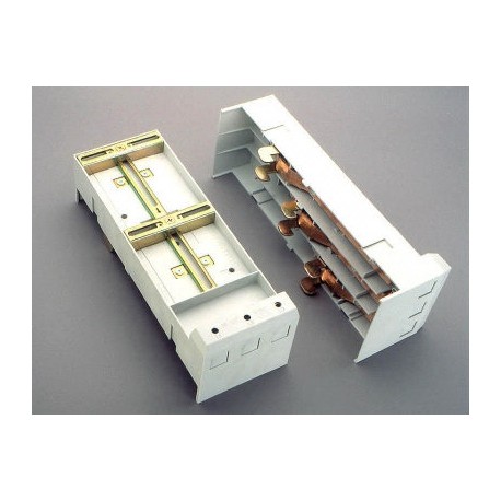 32216 WÖHNER EQUES 60Classic, Adapt. Univ. 250A, 3p, 110x320 60Classic system, Terminals down