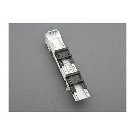 32487 WÖHNER Adaptateur EQUES 60Classic 32A, 1 guide DIN 45x260, conex. Câble rapide