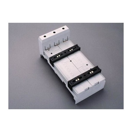 32214 WOEHNER EQUES 60Classic, Adapt. Univ. 200A, 3p, 108x222 60Classic System, Terminals Above