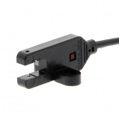 EE-SX772A 2M EESX1628M EESX772A2M OMRON Ferro di cavallo 5mm Vert PC di Bordo