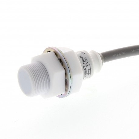 E2FQ-X5F1 E2FQ1003A E2FQX5F1 OMRON Teflonado curto 3h 5mm M18 PNP NA Cabo 2m
