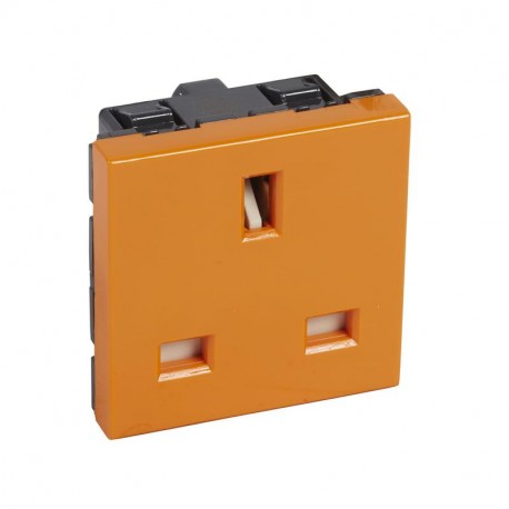 678242 LEGRAND MO-2P+T UK 13A 2M NA