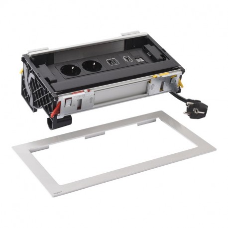 654855 LEGRAND IN-FLIPUP 8M MT 2SC+C6U+HD+USB