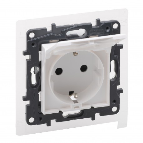 864139 LEGRAND NS-BASE 2P+T 16A IP44 BLAN