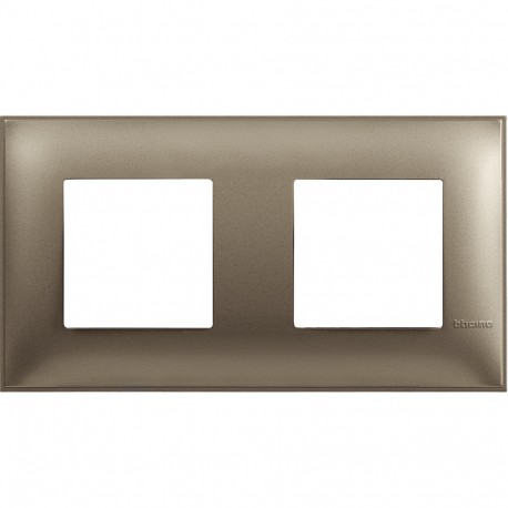 R4802M2TM BTCINO CL-PLAQUE 2X2M TITANE MET.