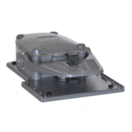 KR110S11 LOVATO FOOT SWITCH, K SERIES, ONE PEDAL, WITH SAFETY LEVER, METAL BODY, OPEN. CONTACTS 1NO+1NC SNAP..