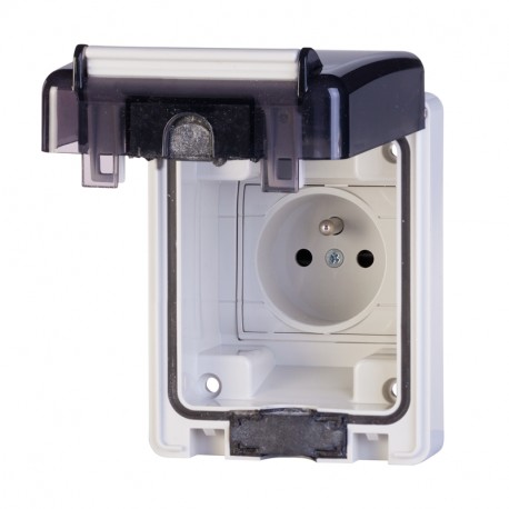 570.6411 SCAME PRISE STANDARD FRANCAIS IP66 70x87 16A