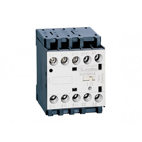 11BGP0910A110 BGP0910A110 LOVATO Параметры THREE-POLE CONTACTOR, IEC OPERATING CURRENT IE (AC3) 9A, AC COIL ..