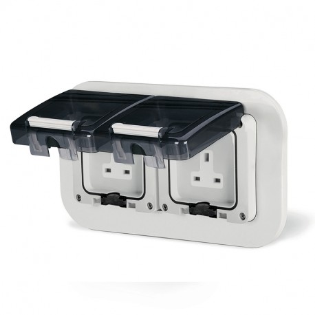 137.4002 SCAME 13A DOUBLE UNSWITCHED SOCKET IP66 M95X2