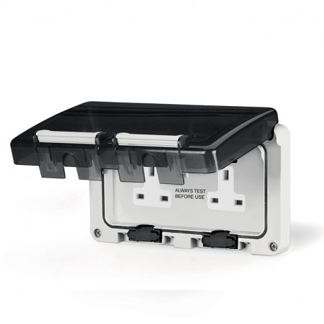 137.4043 SCAME TOMA INGLESA DOBLE CON INT.RCD IP66 M195