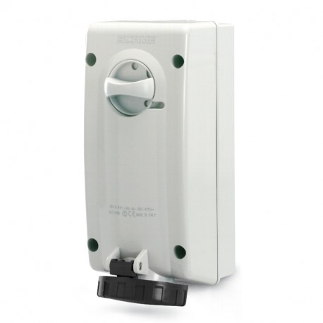 561.16867 SCAME INTERLOCKED SOCKET 3P+E IP67 16A-5h