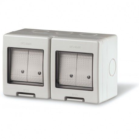 136.5124-303 SCAME CONT.IP55 2+2 MOD.+ 4 INT.16A UNIP.