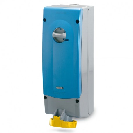 569.1679 SCAME PRISE VERROUILLABLE 3P+N+T IP67 16A 4h