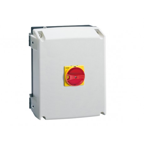 GAZ160 LOVATO IEC/EN TYPE IP65 NON-METALLIC ENCLOSURE SWITCH DISCONNECTOR, THREE POLE. WITH ROTATING RED/YEL..