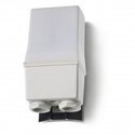Série 10 - Relé fotoelétrico para montagem em poste ou parede 12 - 16 A - FINDER